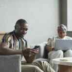 Mengelola hotel di era digital