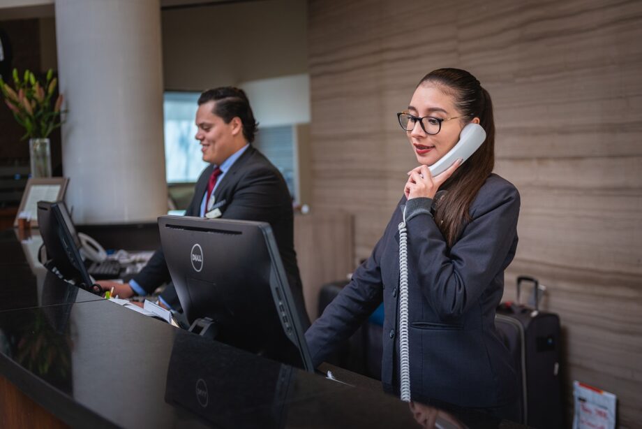 Strategi Pemasaran Hotel