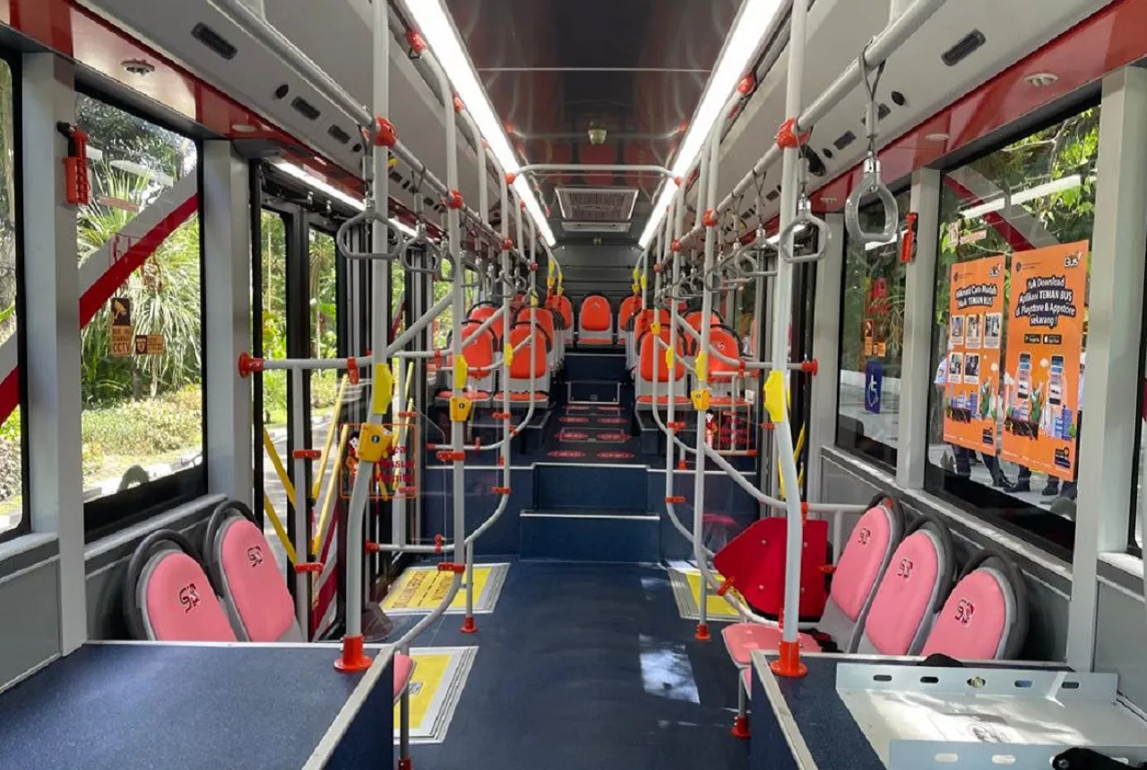 di surabaya bus
