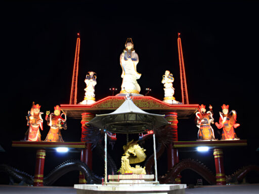 klenteng sanggar agung