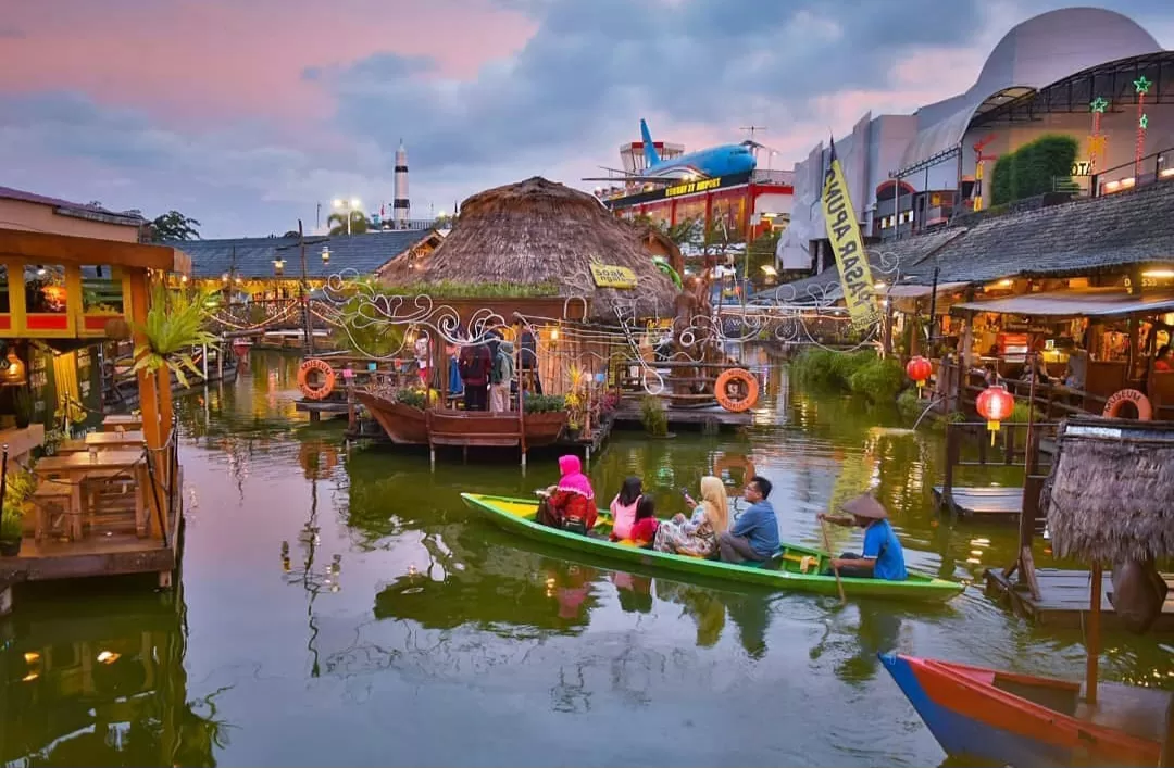 Pasar Apung