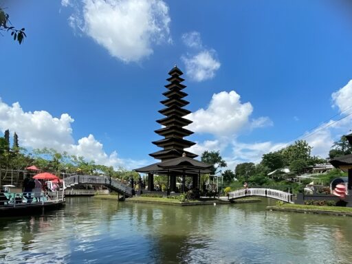 THUMBNAIL BALI VAN JAVA