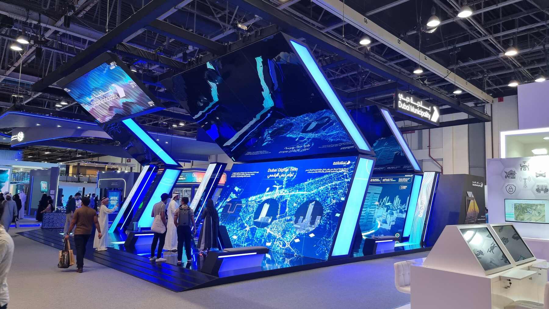 Sumber : https://www.google.com/url?sa=i&url=https%3A%2F%2Fperformitlive.com%2Fblog%2Ftransform-your-events-with-tech%2F&psig=AOvVaw 2F4B0HSlp4CXnEJPX8uZOT&ust=1757995101354000&source=images&cd=vfe&opi=89978449&ved=0CBcQjRxqFwoTCNjjn6Hw2Y8DFQAAAAAdAAAAABAK
