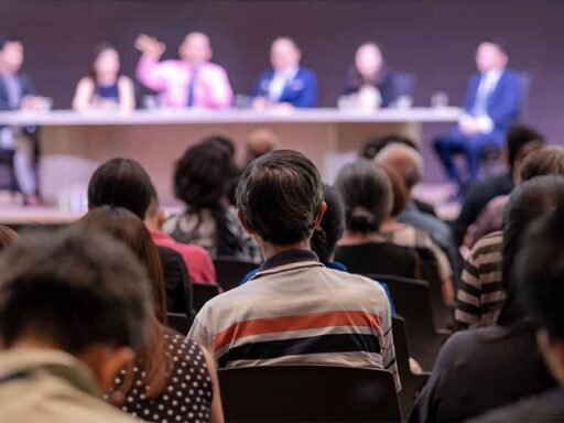 Sumber : https://www.google.com/url?sa=i&url=https%3A%2F%2Fwww.accruent.com%2Fproducts%2Fems%2Fconference-event-management-software&psig=AOvVaw3hoBFypUMLY-DFod0WAHEx&ust=1757995541869000&source=images&cd=vfe&opi=89978449&ved=0CBUQjRxqFwoTCKj05Pbx2Y8DFQAAAAAdAAAAABAd