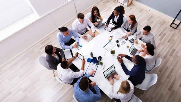 sumber : https://www.google.com/url?sa=i&url=https%3A%2F%2Fwww.detik.com%2Fedu%2Fdetikpedia%2Fd-6872455%2Fapa-itu-technical-meeting-ini-arti-hingga-tips-menyelenggaraka nnya&psig=AOvVaw0WbC-dO70tmVAB2V7D36VF&ust=1757140349329000&sumber=im usia&cd=vfe&opi=89978449&ved=0CBUQjRxqFwoTCMiqrc6AwY8DFQAAAAAdAAAAAABAE