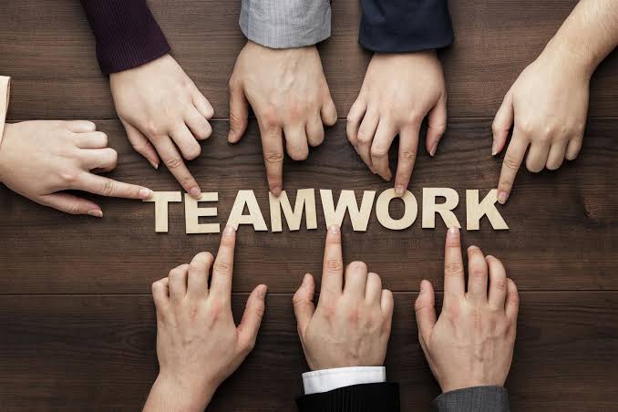 sumber : https://www.google.com/url?sa=i&url=https%3A%2F%2Ftelisik.id%2Fnews%2F8-cara-jitu-membentuk-tim-kerja-yang-solid-dan-efektif&psig=AOvVaw3O0vynX_PlX9_pZCiZKWGm&ust=1757146219496000&source=images&cd=vfe&opi=89978449&ved=0CBUQjRxqFwoTCOCH9feVwY8DFQAAAAAdAAAAABAE