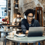 Sumber : https://www.google.com/url?sa=i&url=https%3A%2F%2Fblog.cove.id%2Fwork-from-cafe%2F&psig=AOvVaw1Pa4Shgnodt3ip1XhQJWd5&ust=1758352484122000&source=images&cd=vfe&opi=89978449&ved=0CBUQjRxqFwoTCNDH2cuj5I8DFQAAAAAdAAAAABAV