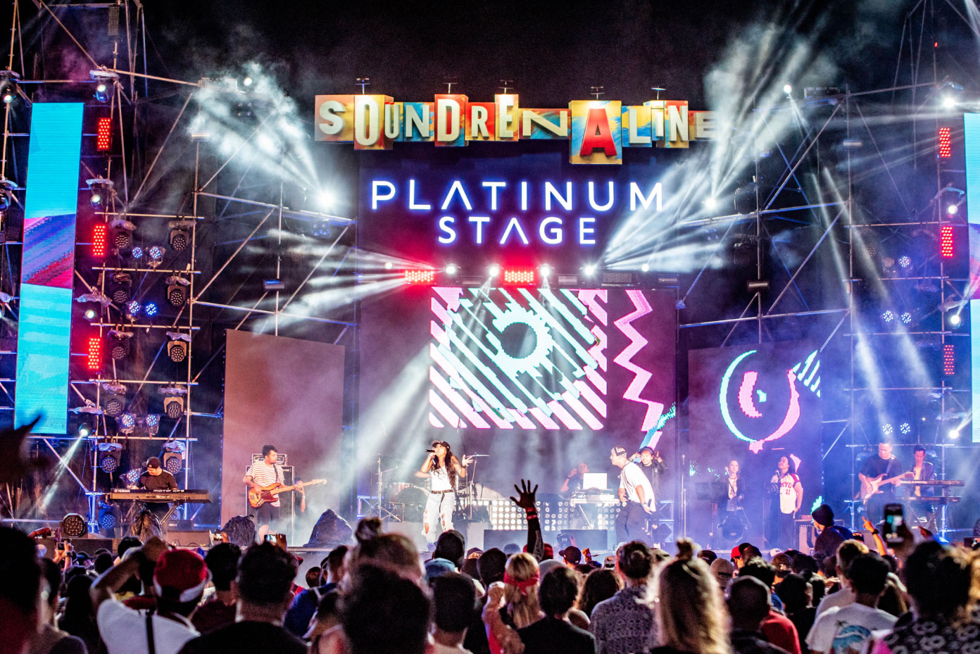 Sumber : https://www.google.com/url?sa=i&url=https%3A%2F%2Fvoyeglobal.com%2Fsoundrenaline-2025%2F%3Fsrsltid%3DAfmBOoqRpFaHjJH6tUdBIPCGkMCfUFb_uDFq8hTe5Y9nUPXfa6c8owDZ&psig=AOvVaw1lCazaSco7fMwhgeHMDF4s&ust=1760499681895000&source=images&cd=vfe&opi=89978449&ved=0CBcQjRxqFwoTCPDTqsTiopADFQAAAAAdAAAAABAK